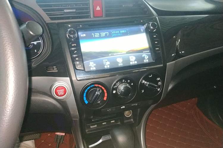 Used Honda Crider 2015 1.8L automatic luxury edition Audio And AC Panel