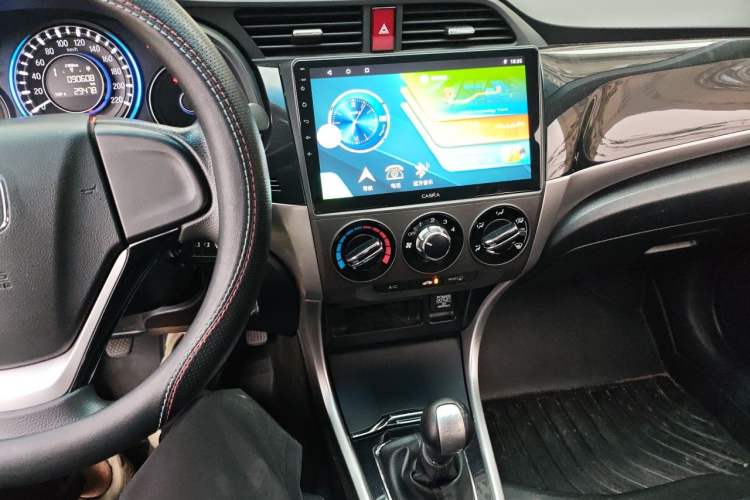 Used Honda Crider 2015 1.8L manual Comfort version Audio And AC Panel