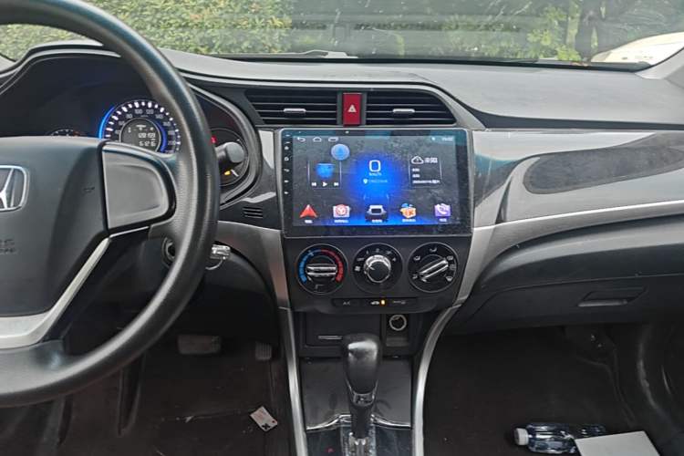 Used Honda Crider 2015 1.8L automatic comfort version Audio And AC Panel