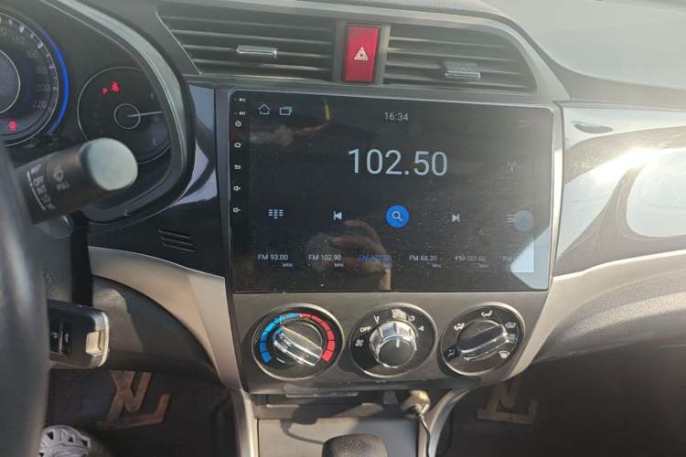Used Honda Crider 2015 1.8L automatic comfort version Audio And AC Panel