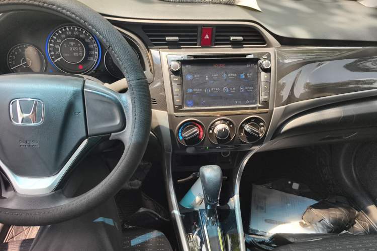 Used Honda Crider 2015 1.8L automatic comfort version Audio And AC Panel