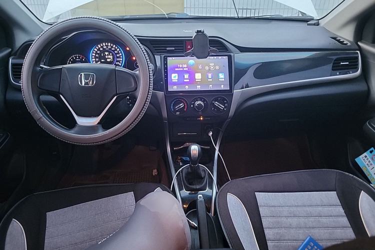 Used Honda Crider 2015 1.8L manual Comfort version Center Console