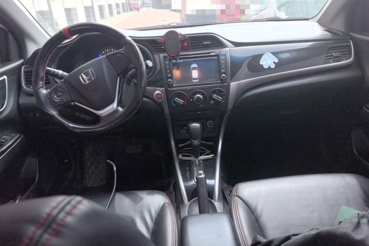 Used Honda Crider 2015 1.8L automatic luxury edition Center Console