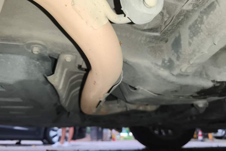Used Honda Crider 2015 1.8L automatic luxury edition Chassis Front Right