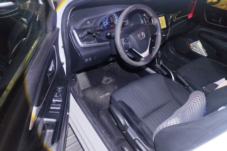 Used Honda Crider 2015 1.8L automatic luxury edition Driver Seat