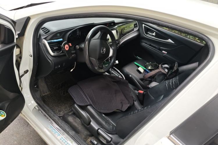 Used Honda Crider 2015 1.8L automatic luxury edition Driver Seat