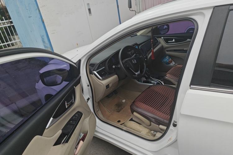 Used Honda Crider 2015 1.8L automatic luxury edition Driver Seat
