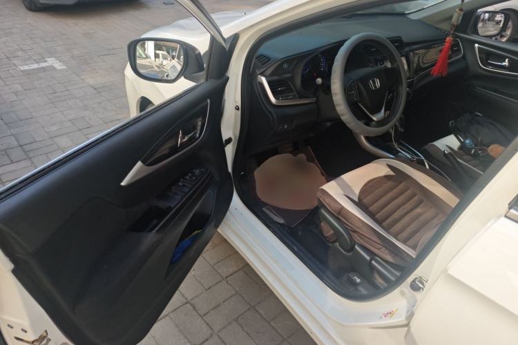 Used Honda Crider 2015 1.8L automatic luxury edition Driver Seat