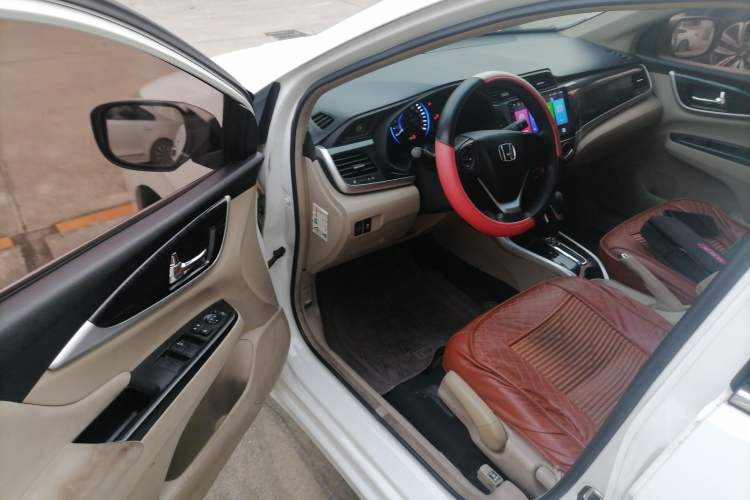Used Honda Crider 2015 1.8L automatic luxury edition Driver Seat