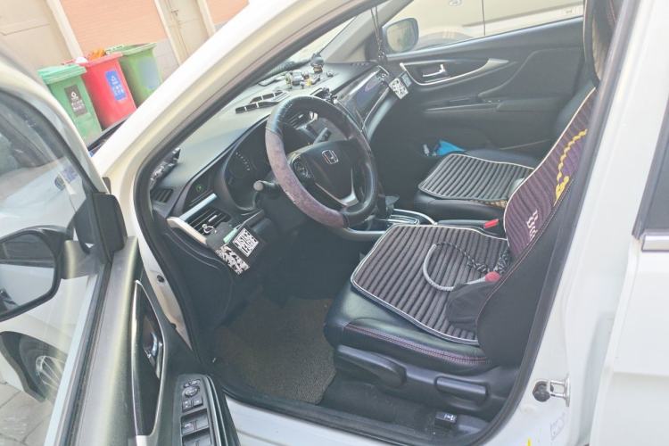 Used Honda Crider 2015 1.8L automatic luxury edition Driver Seat