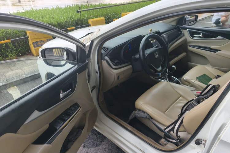 Used Honda Crider 2015 1.8L manual Comfort version Driver Seat