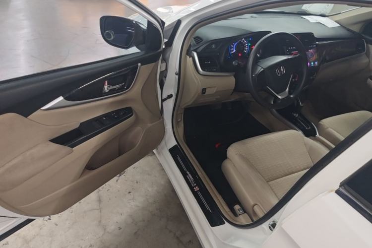 Used Honda Crider 2015 1.8L automatic comfort version Driver Seat
