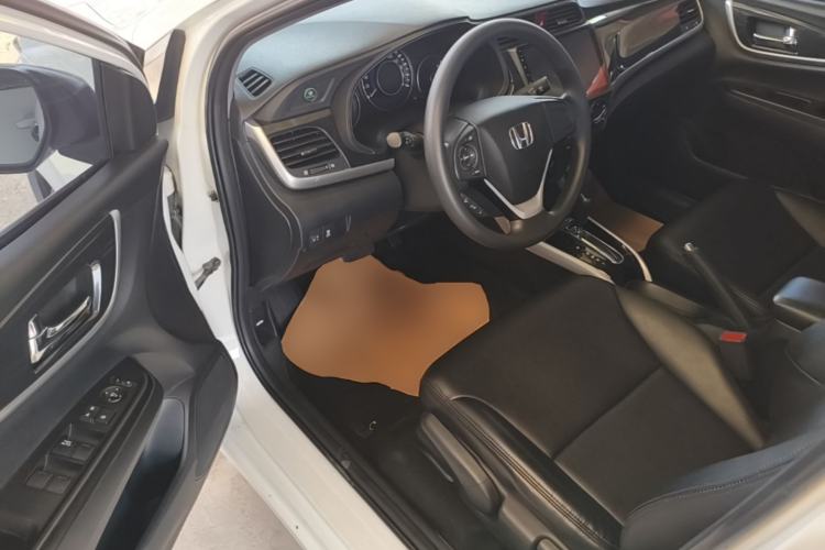 Used Honda Crider 2015 1.8L automatic luxury edition Driver Seat