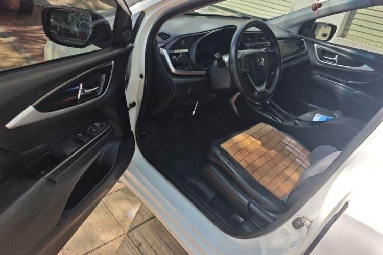 Used Honda Crider 2015 1.8L automatic comfort version Driver Seat