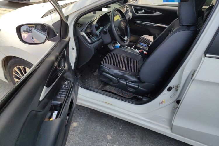 Used Honda Crider 2015 1.8L Automatic Ultra-Configured Limited Edition Driver Seat