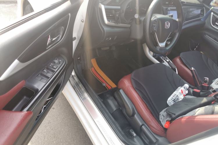 Used Honda Crider 2015 1.8L automatic luxury edition Driver Seat
