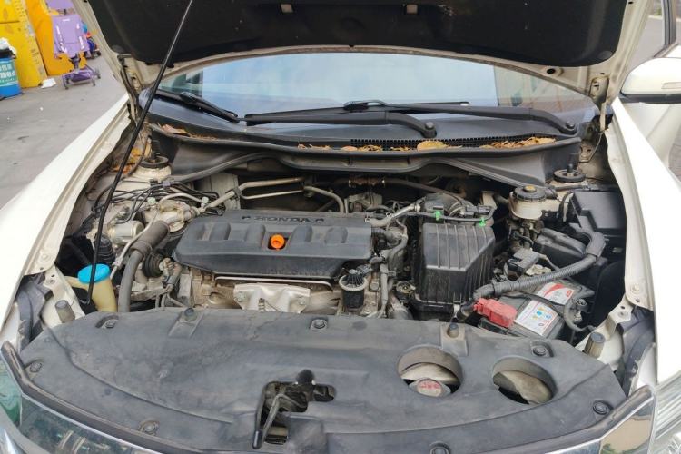 Used Honda Crider 2015 1.8L automatic luxury edition Engine Bay