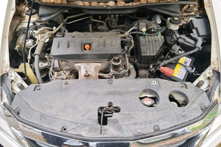 Used Honda Crider 2015 1.8L automatic luxury edition Engine Bay