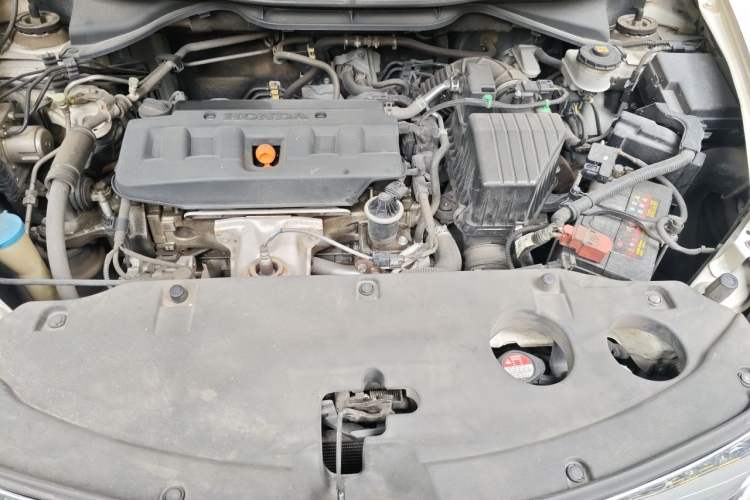 Used Honda Crider 2015 1.8L automatic luxury edition Engine Bay