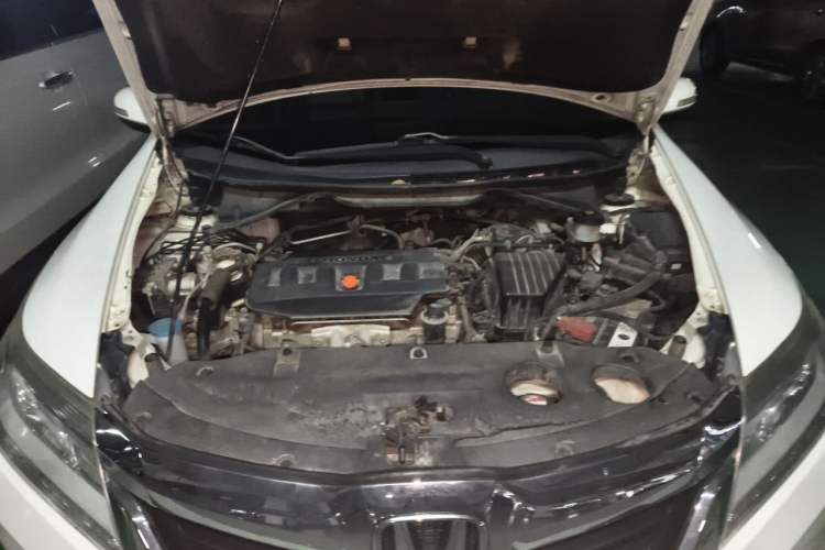 Used Honda Crider 2015 1.8L automatic luxury edition Engine Bay