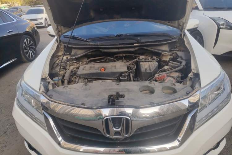 Used Honda Crider 2015 1.8L automatic comfort version Engine Bay