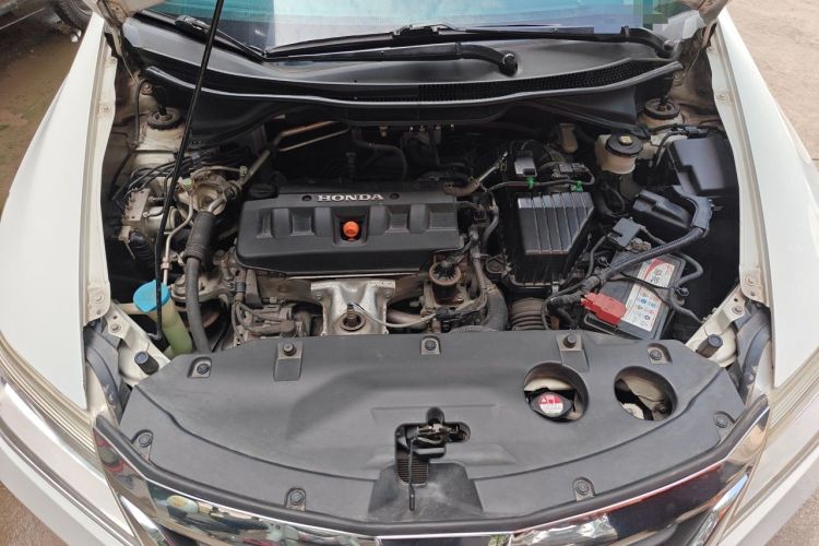 Used Honda Crider 2015 1.8L automatic luxury edition Engine Bay
