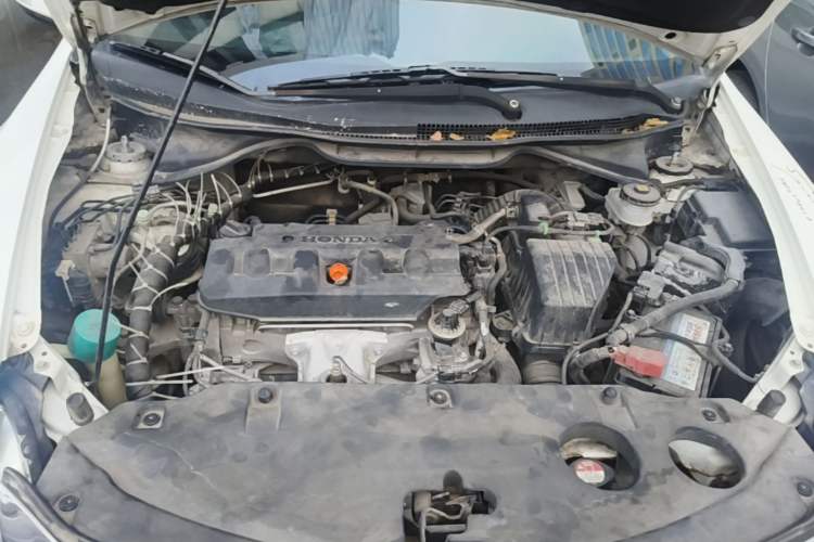 Used Honda Crider 2015 1.8L automatic luxury edition Engine Bay