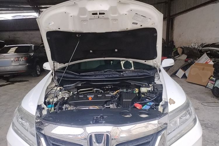 Used Honda Crider 2015 1.8L automatic luxury edition Engine Bay