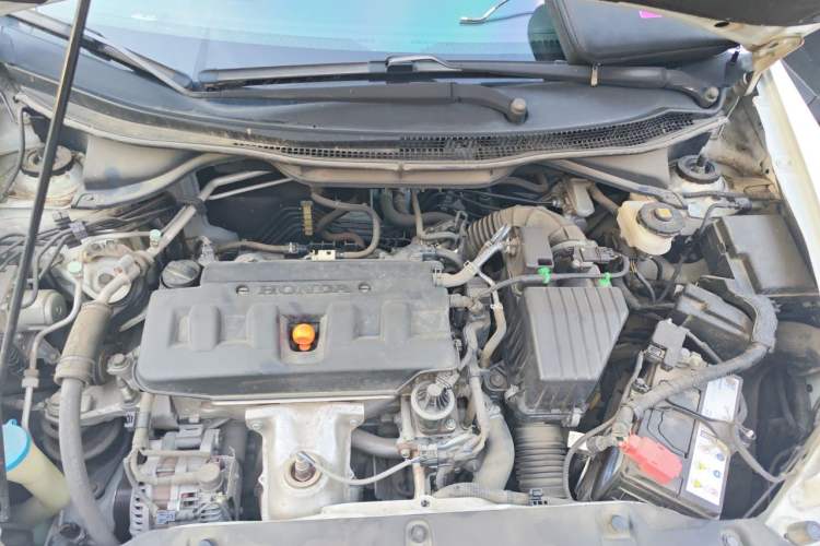 Used Honda Crider 2015 1.8L automatic luxury edition Engine Bay