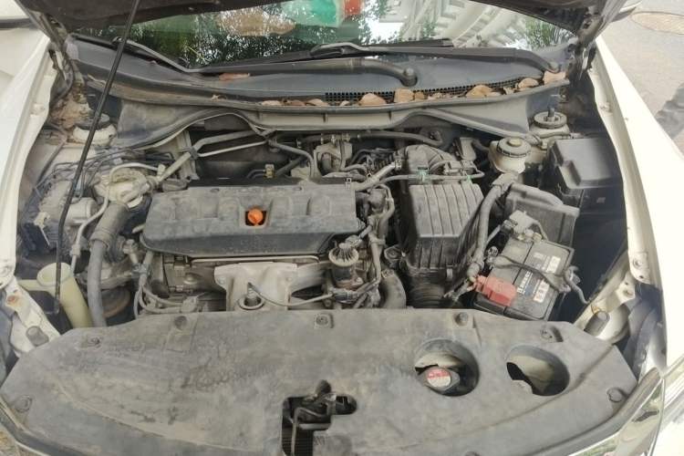Used Honda Crider 2015 1.8L automatic luxury edition Engine Bay