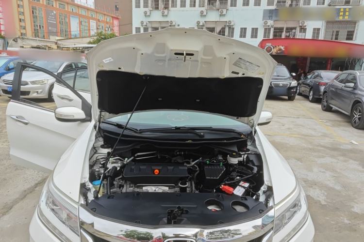Used Honda Crider 2015 1.8L automatic comfort version Engine Bay