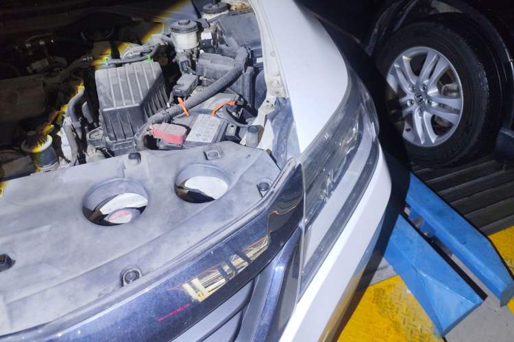 Used Honda Crider 2015 1.8L automatic luxury edition Engine Bay Left