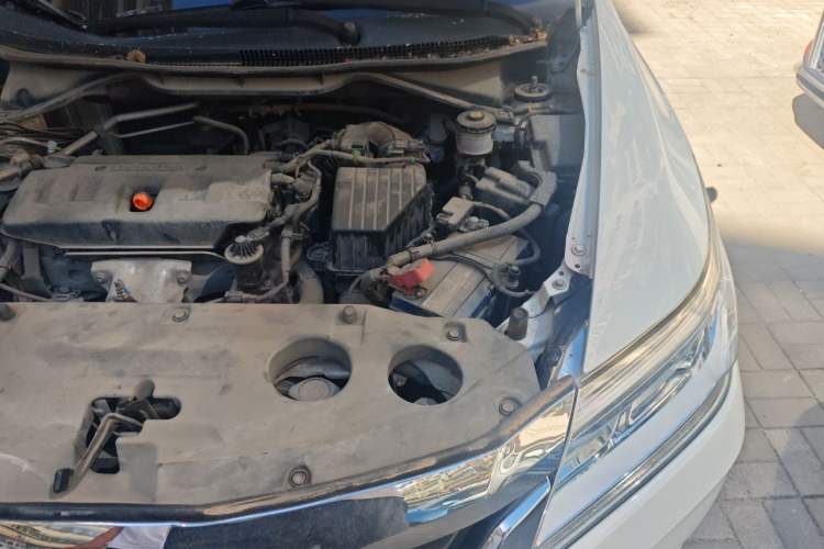 Used Honda Crider 2015 1.8L automatic luxury edition Engine Bay Left