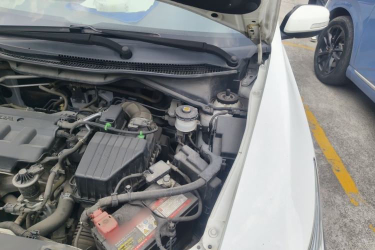 Used Honda Crider 2015 1.8L automatic luxury edition Engine Bay Left