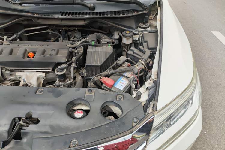 Used Honda Crider 2015 1.8L automatic luxury edition Engine Bay Left