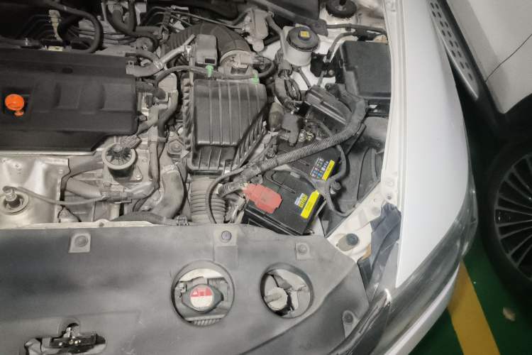 Used Honda Crider 2015 1.8L automatic luxury edition Engine Bay Left