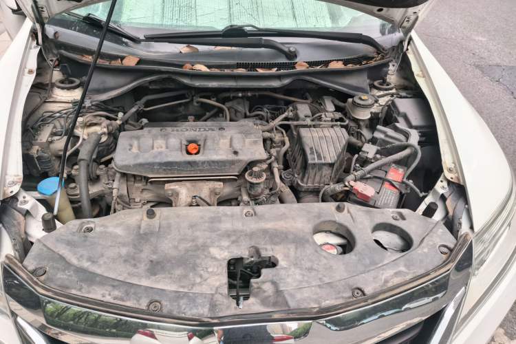 Used Honda Crider 2015 1.8L automatic luxury edition Engine Bay