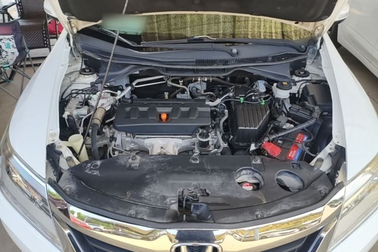 Used Honda Crider 2015 1.8L automatic luxury edition Engine Bay