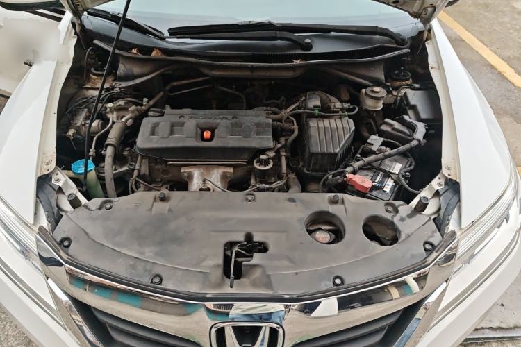 Used Honda Crider 2015 1.8L automatic luxury edition Engine Bay