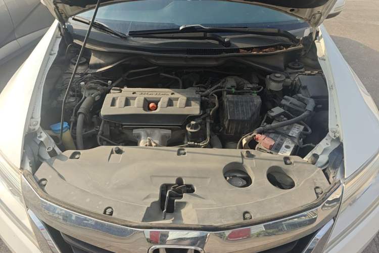 Used Honda Crider 2015 1.8L automatic comfort version Engine Bay