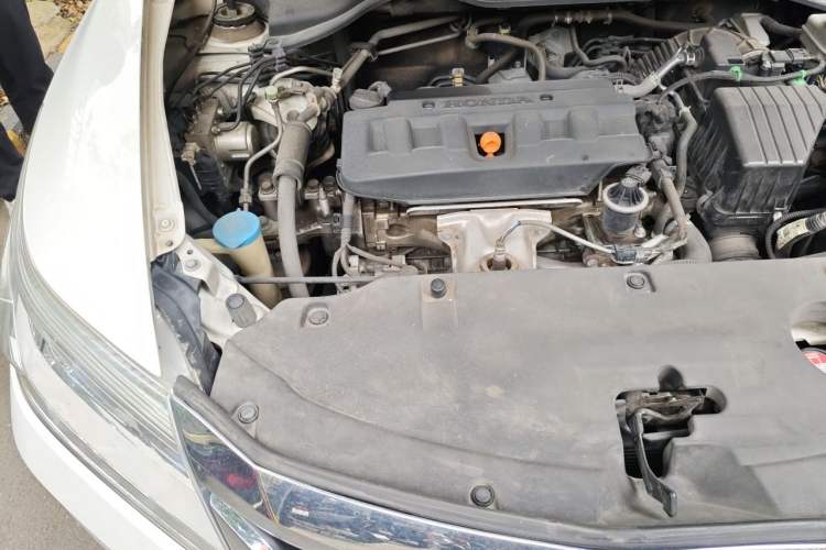 Used Honda Crider 2015 1.8L automatic luxury edition Engine Bay Right