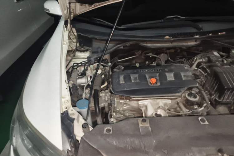Used Honda Crider 2015 1.8L automatic luxury edition Engine Bay Right