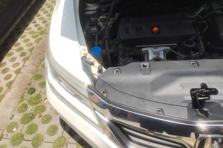 Used Honda Crider 2015 1.8L automatic luxury edition Engine Bay Right