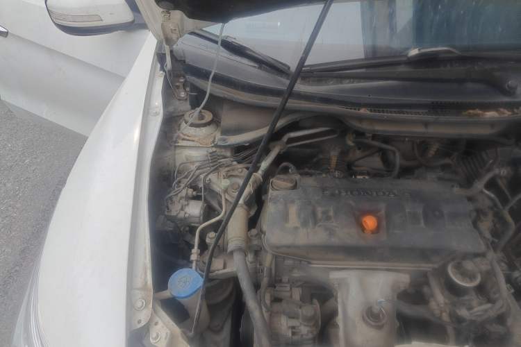 Used Honda Crider 2015 1.8L automatic comfort version Engine Bay Right