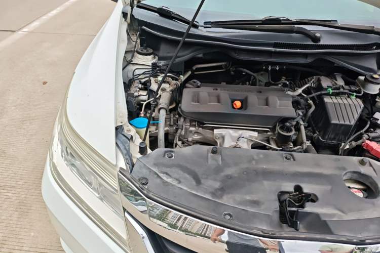 Used Honda Crider 2015 1.8L manual Comfort version Engine Bay Right