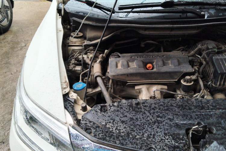 Used Honda Crider 2015 1.8L automatic comfort version Engine Bay Right