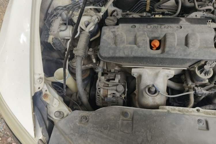 Used Honda Crider 2015 1.8L automatic luxury edition Engine Bay Right