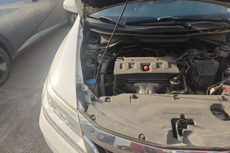 Used Honda Crider 2015 1.8L automatic comfort version Engine Bay Right