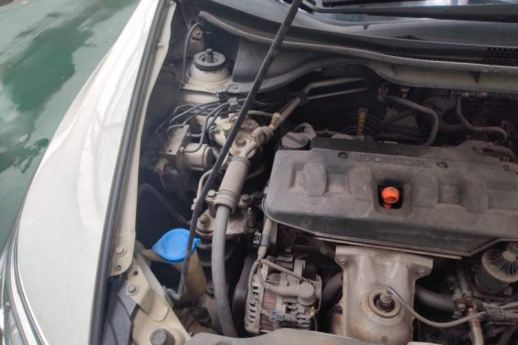 Used Honda Crider 2015 1.8L automatic luxury edition Engine Bay Right