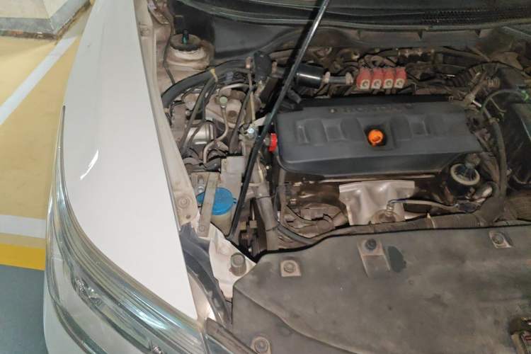 Used Honda Crider 2015 1.8L automatic luxury edition Engine Bay Right